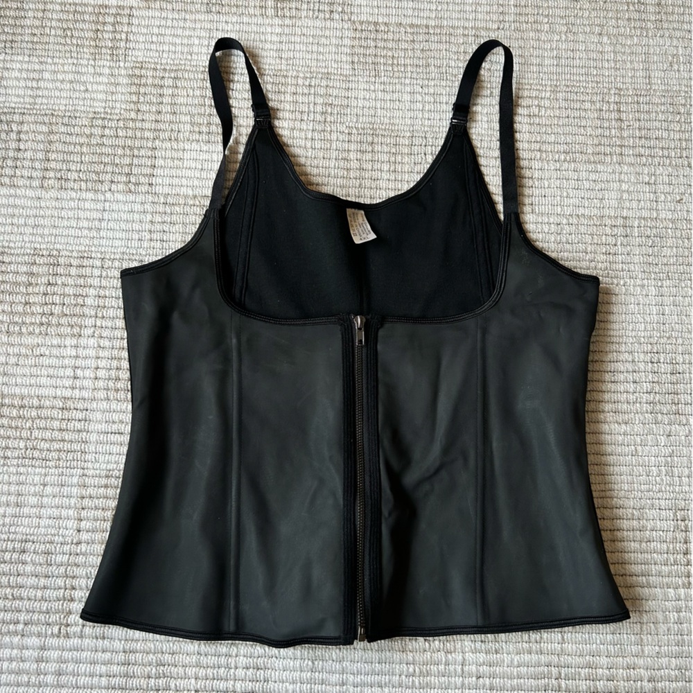 Black Women's Shapewear Faja waist trainer Top